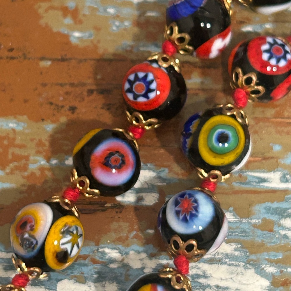 Vintage Murano Millefiori glass bead necklace, 28 inches - Picture 5 of 7